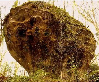 roc pointu castels bezenac